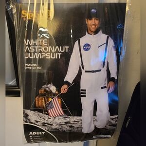 White Astronaut Jumpsuit Costume for Adulyd. Worn Once.
